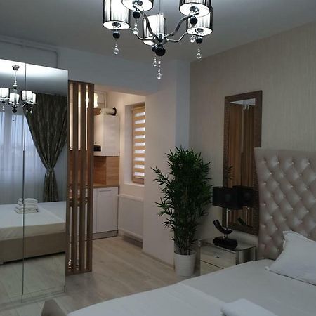 Studio Rendez-Vous Baneasa Bukares Bagian luar foto