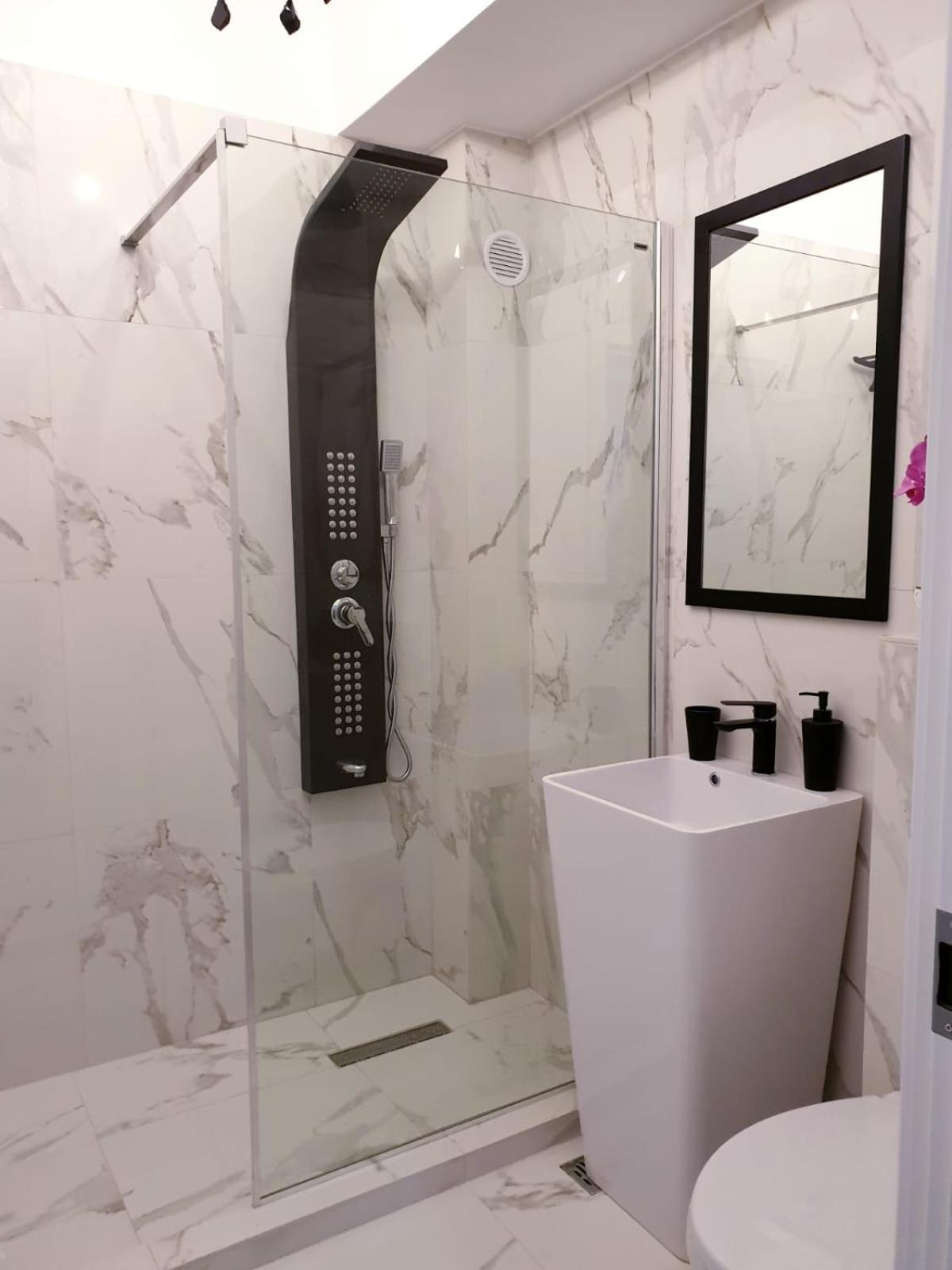 Studio Rendez-Vous Baneasa Bukares Bagian luar foto